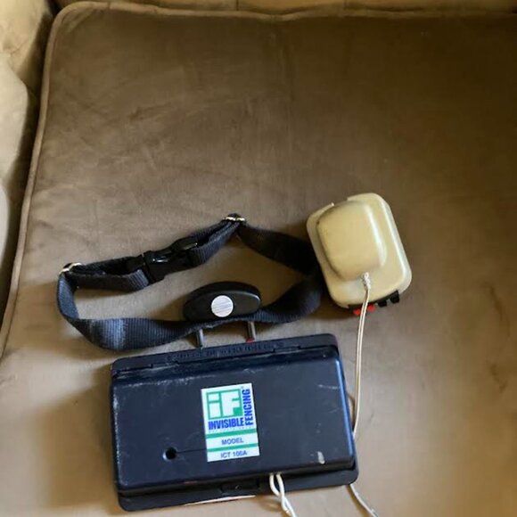 Pre owned Invisible Fence Dog System Dog Collar - Picture 1 of 1